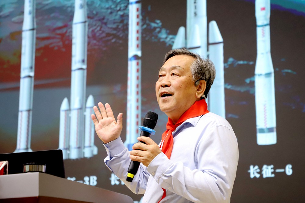讲座 (2).JPG